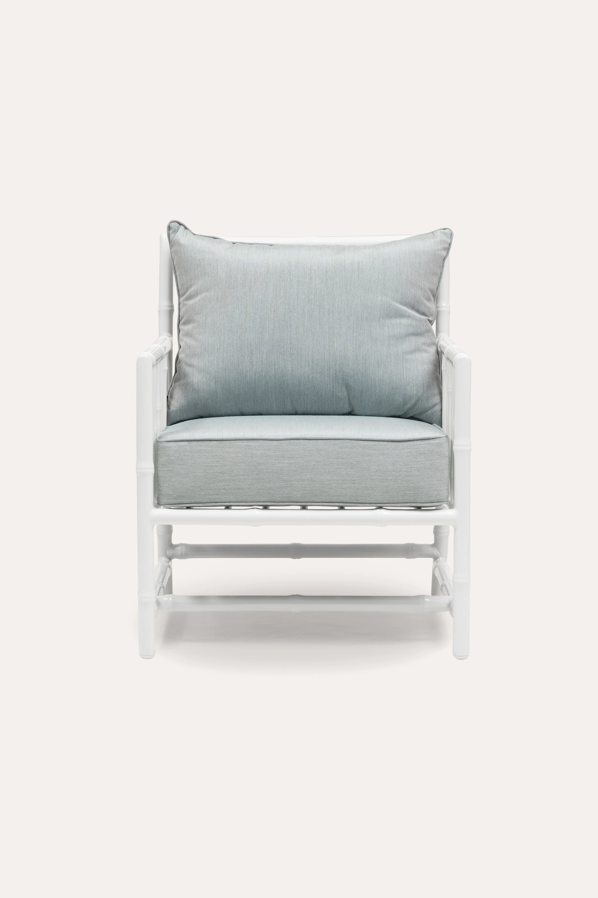 PACK_FOX-01_FOXYARMCHAIR_SEAFOAM_01.jpg