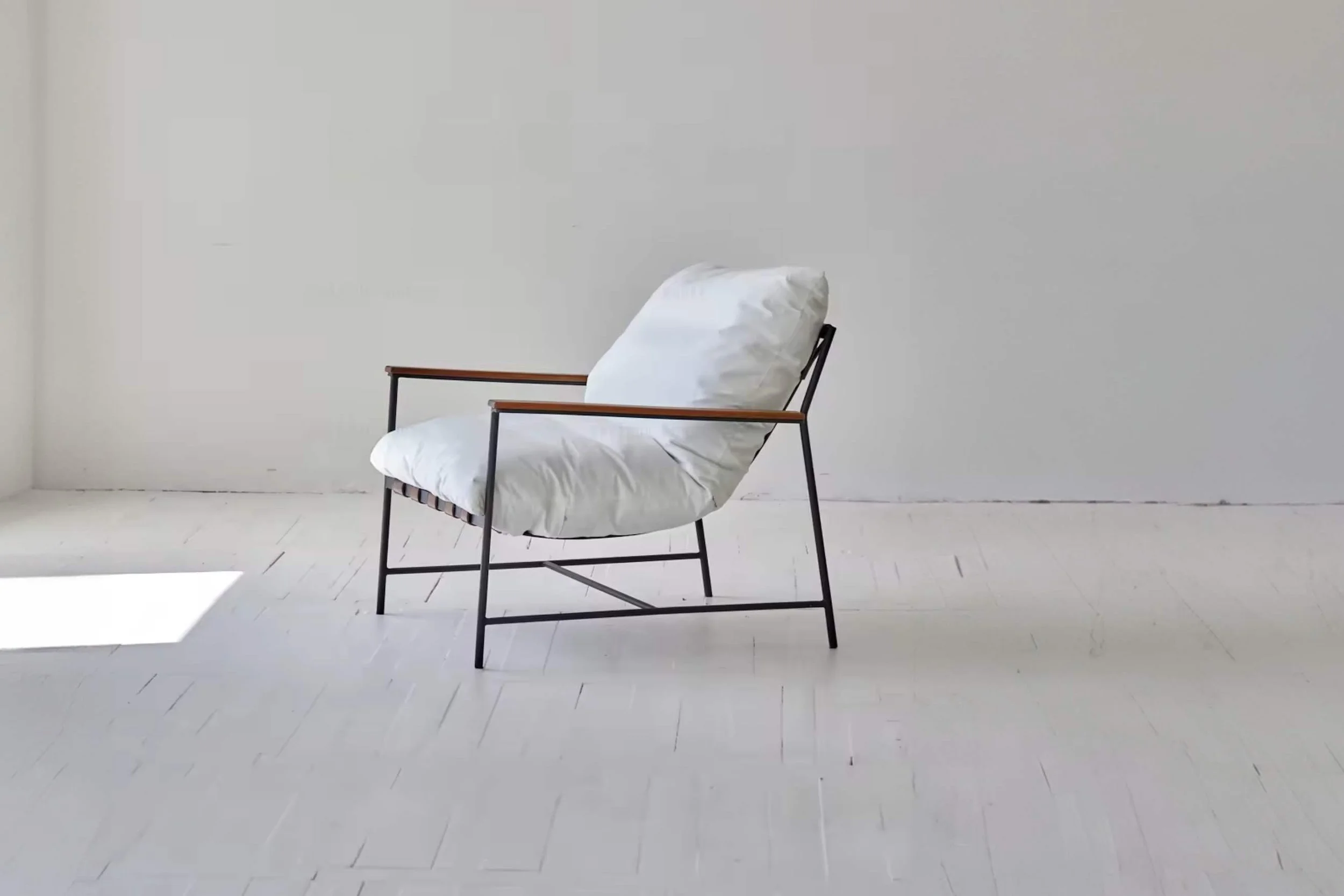 Foz Armchair5.jpg