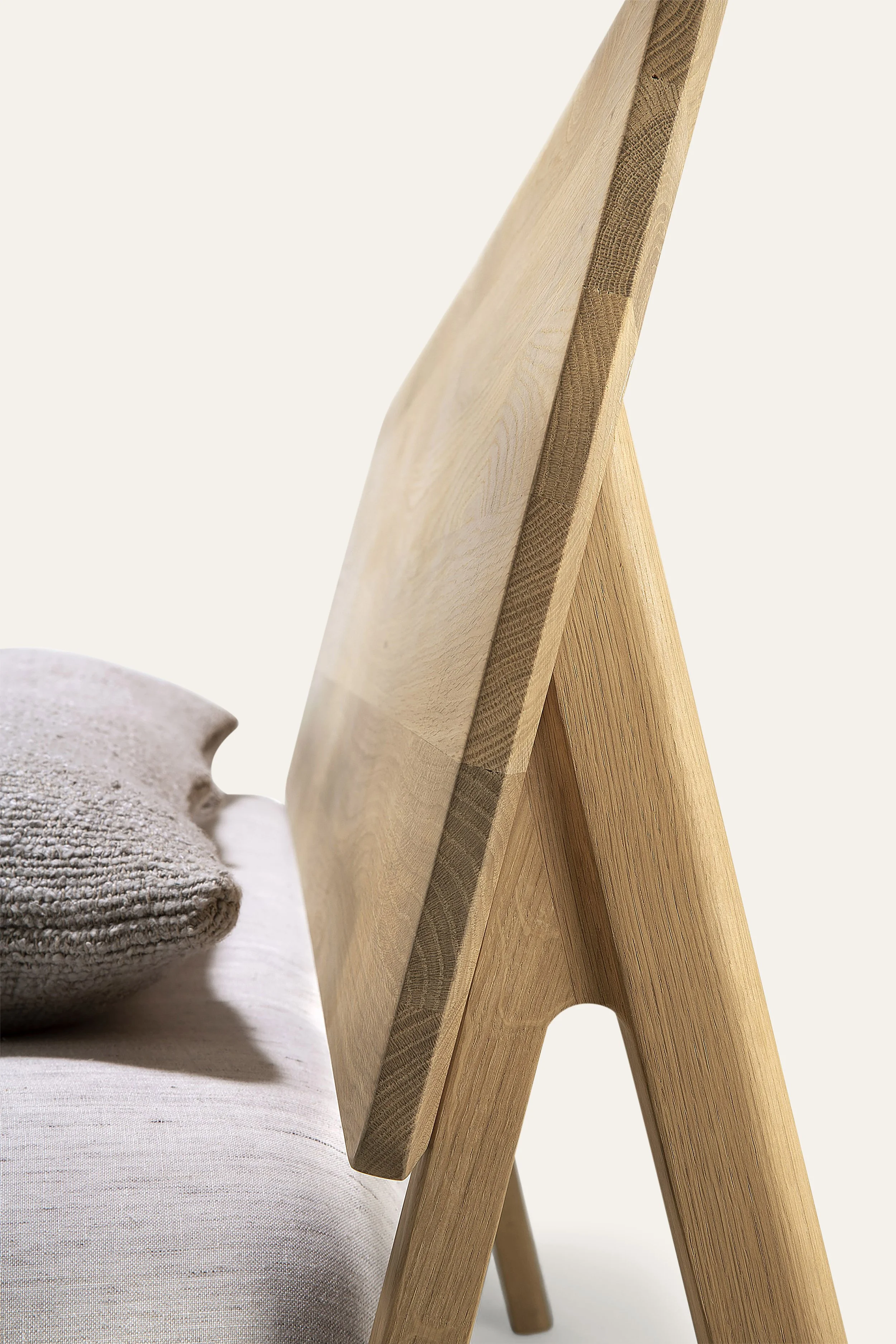 OAKAIRBED_WEB_04.jpg