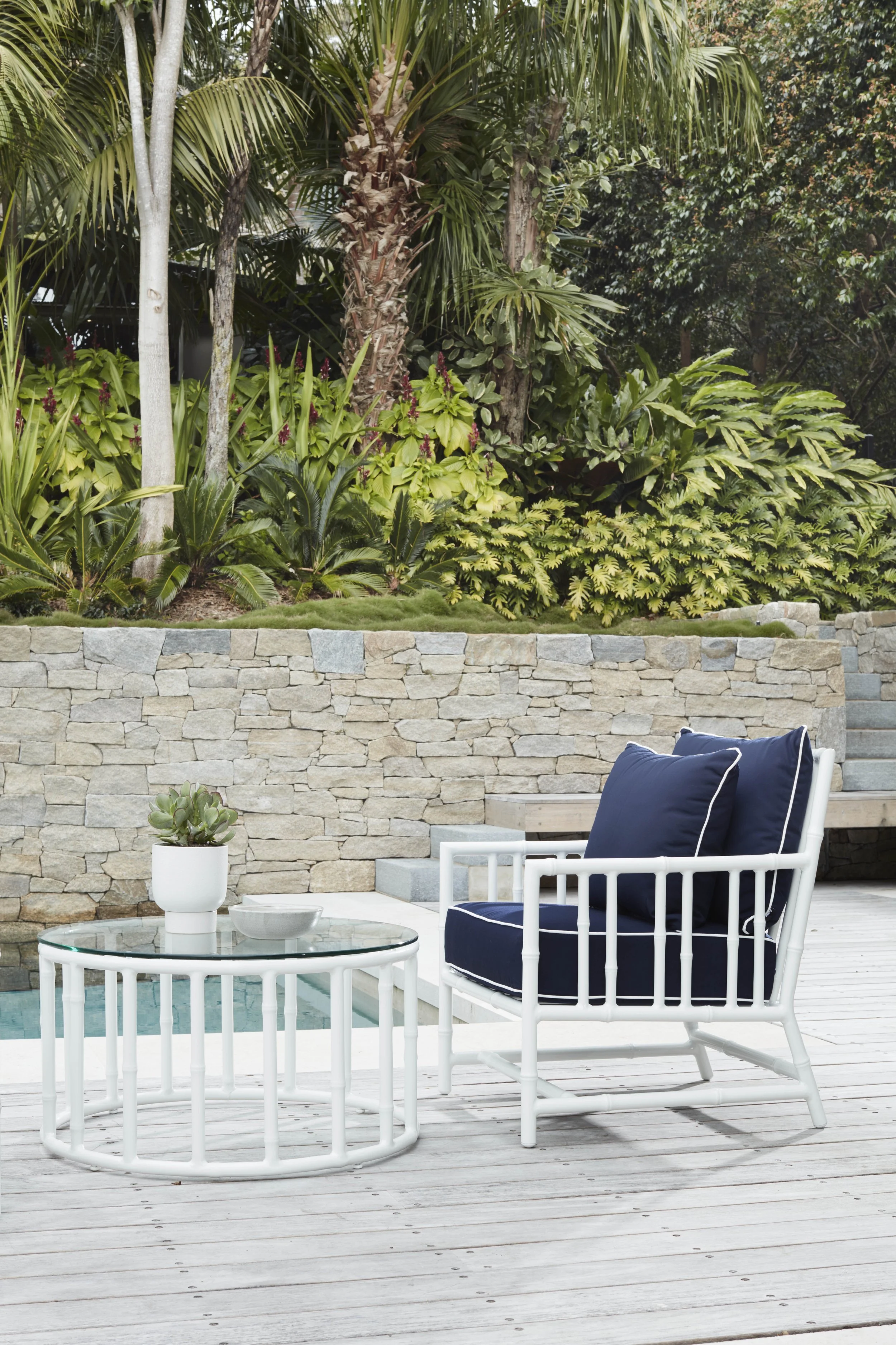 STYLE_FOX-01_FOXYARMCHAIR_NAVY_PRUERUSCOE_03.jpg