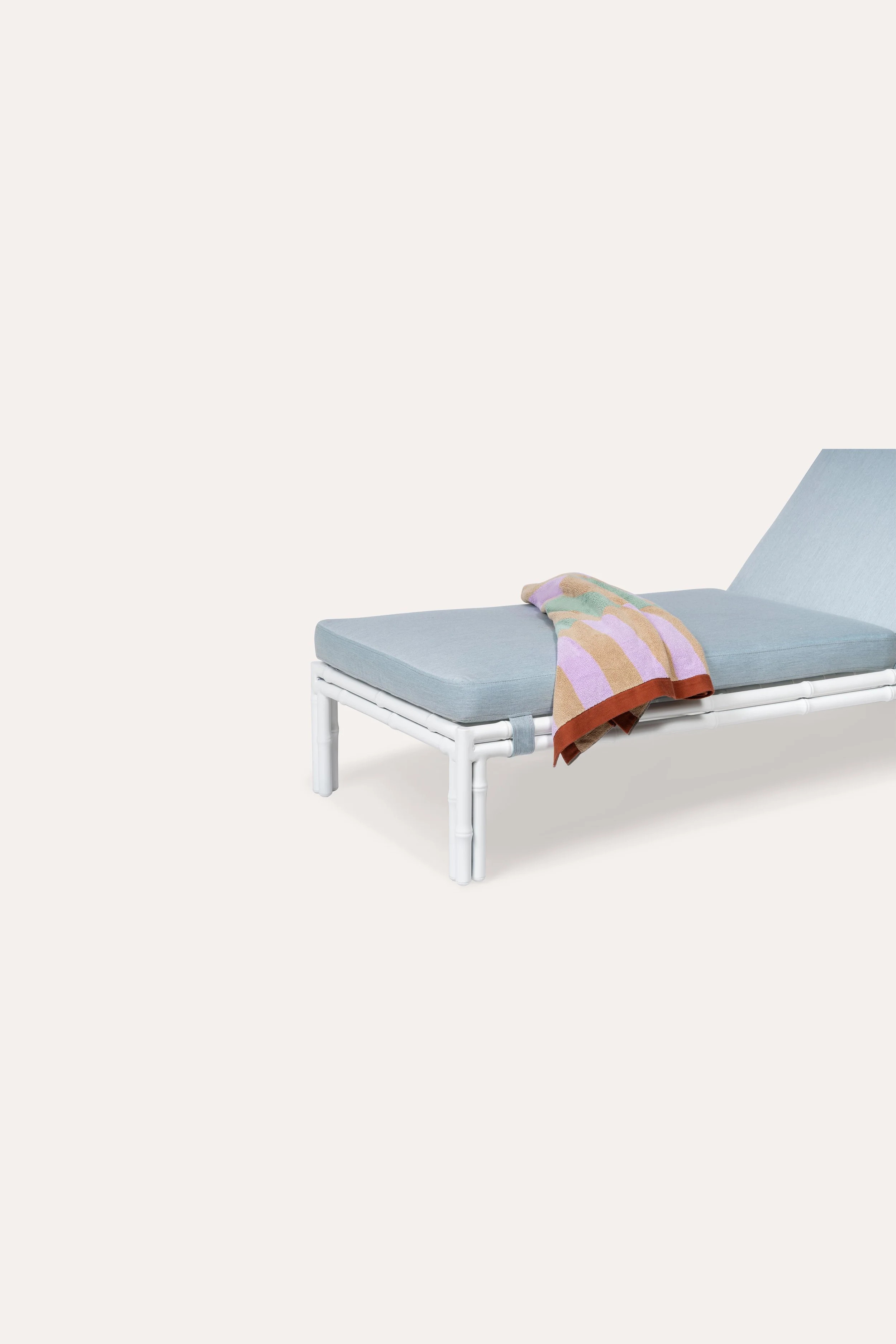 PACK_FOX-PL_FOXY_POOLLOUNGER_SEAFOAM_022.jpg