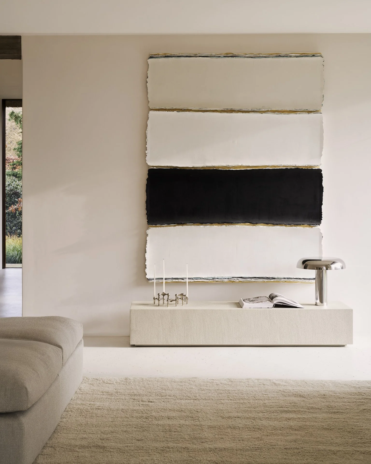 20024_Mellow_modular_sofa_ivory_26463_Elements_floor_shelf_21755_Dunes_rug_Sand_web.jpg
