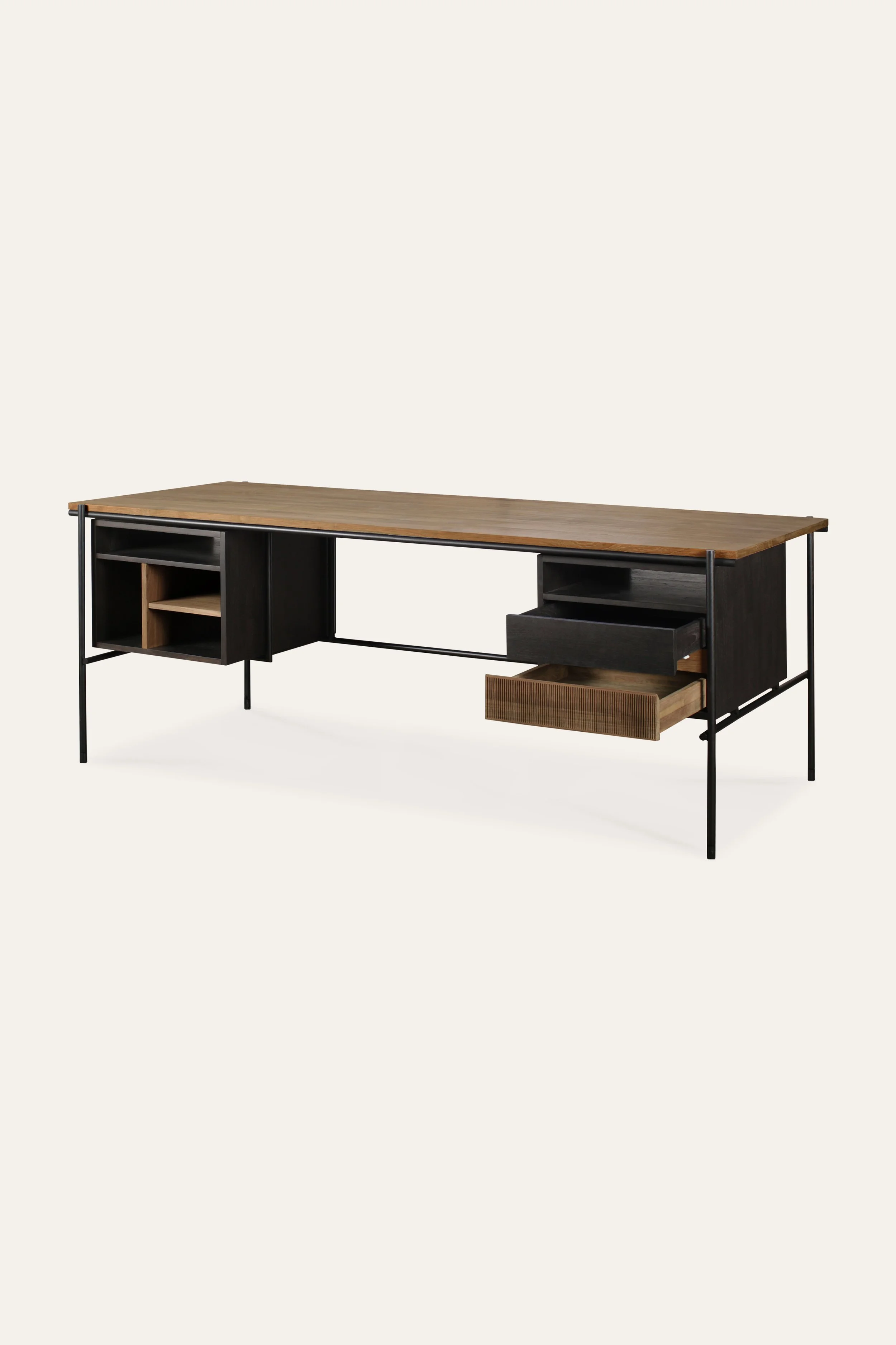 TEAK-OSCAR-WEB_02.jpg
