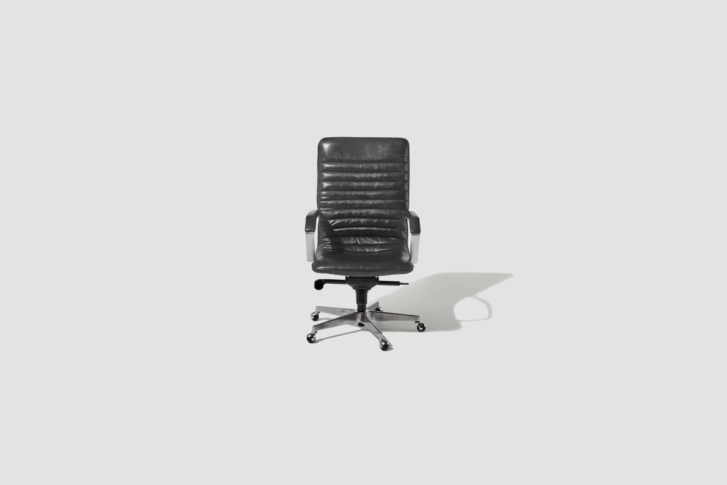 Manning_Exec_Chair_Isadora_Ocean_1.jpg