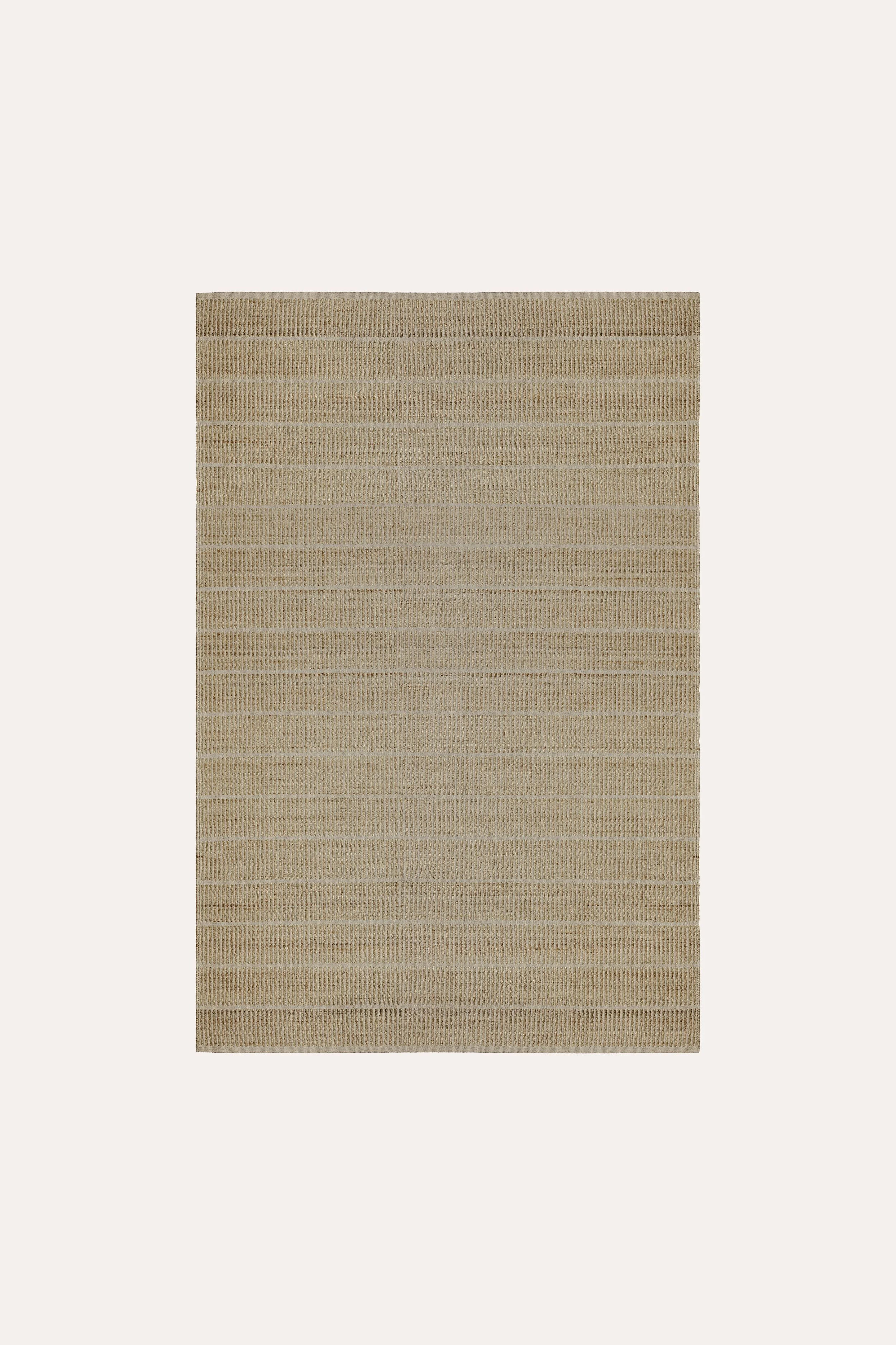ARM_Trellis_Natural_&_Sandstone_0294_deepetch_white_R1.jpg