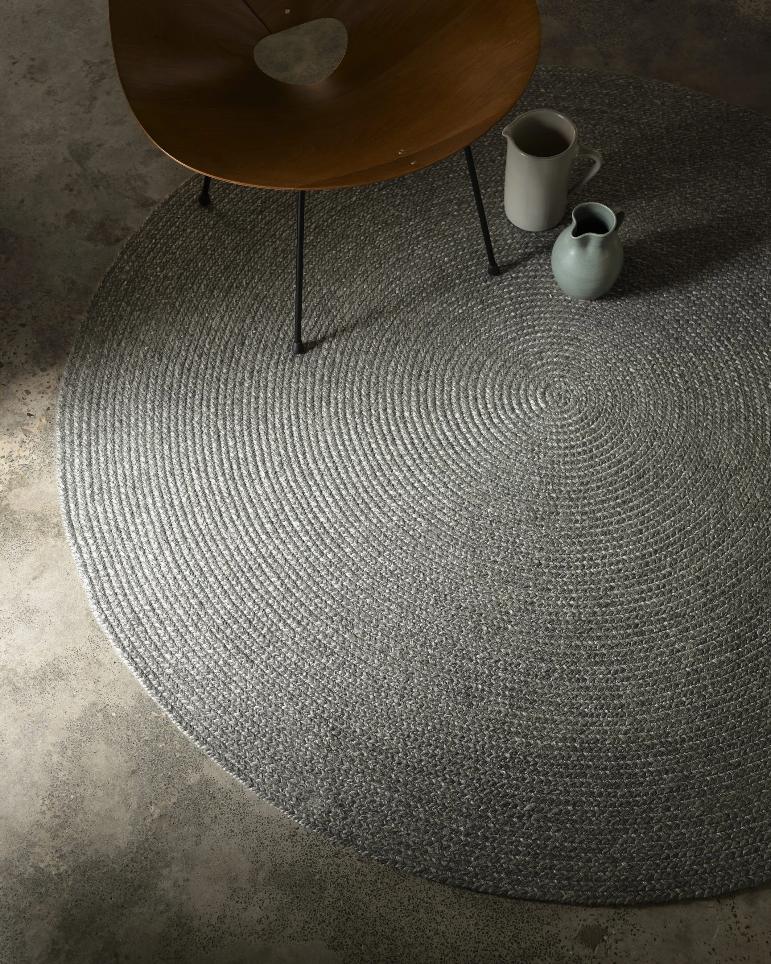 Armadillo_Rugs_ClassicCollection_Braid_Heron_InSitu_1.jpg