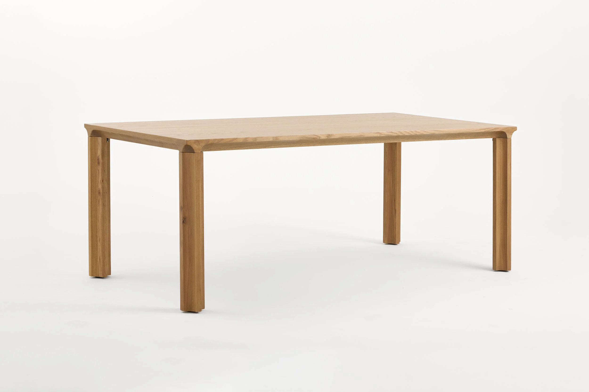 E-03247-000 table 200_100 1.jpg