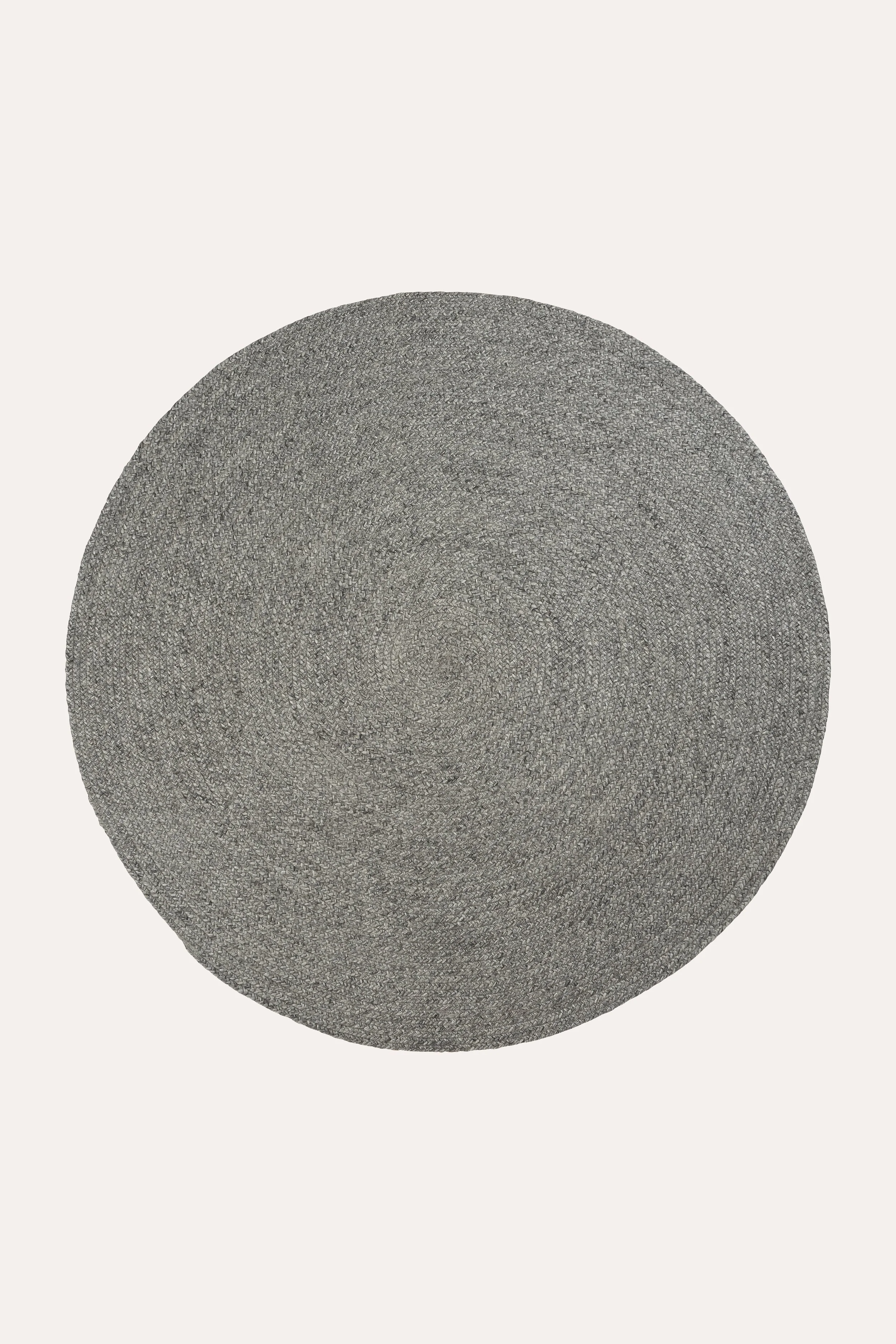 Armadillo_Rugs_Braid_Pumice_Topshot.jpg