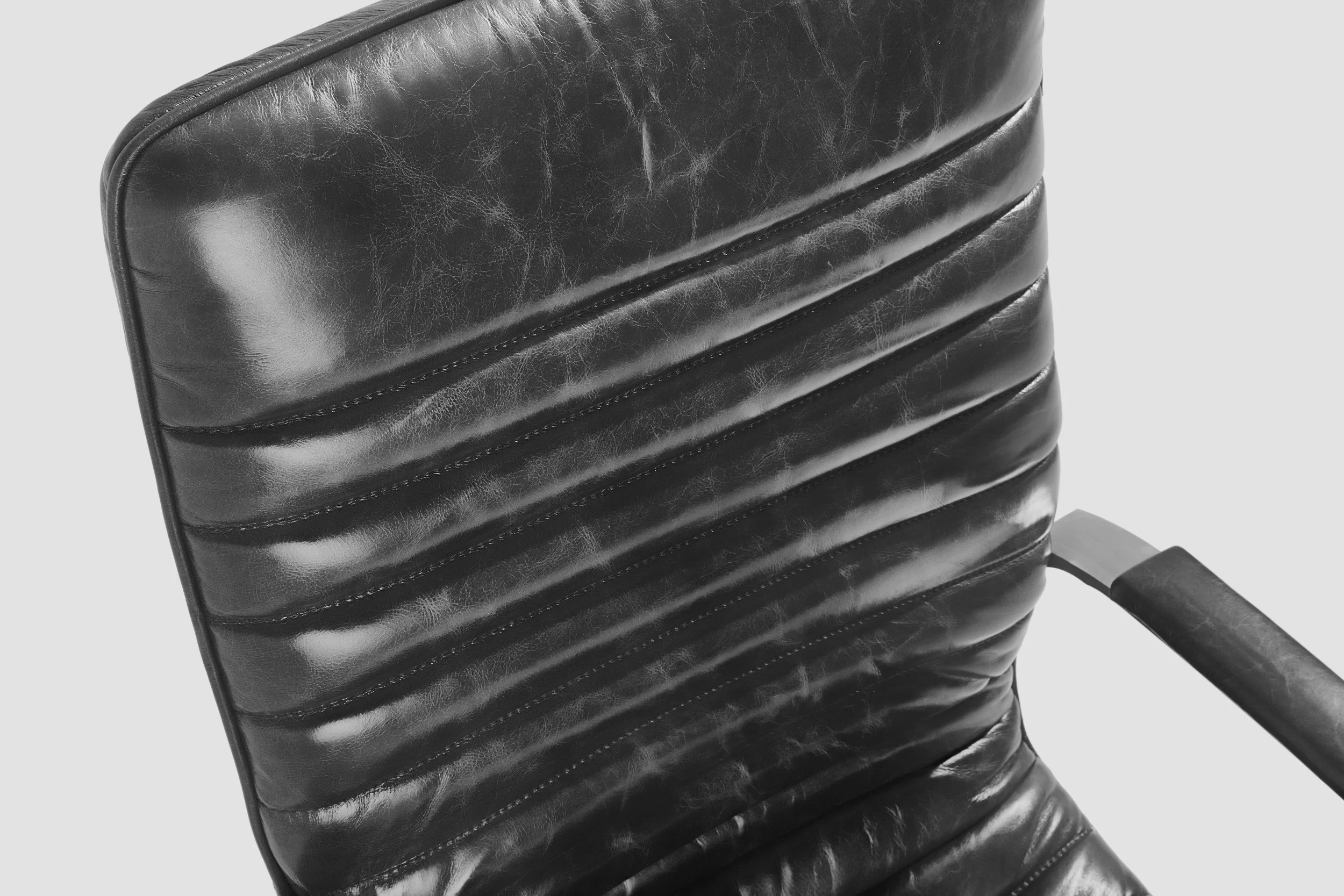 Manning_Exec_Chair_Isadora_Ocean_4.jpg