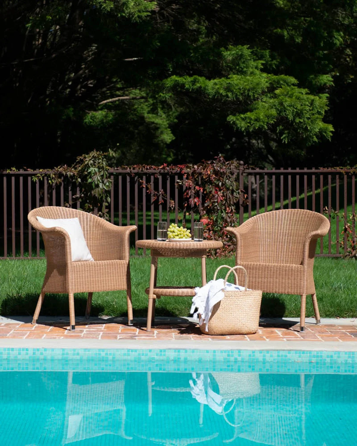 inline_large__Cotswold_KenzoDiningChair-coffeeTable_extras1_800x1000.webp
