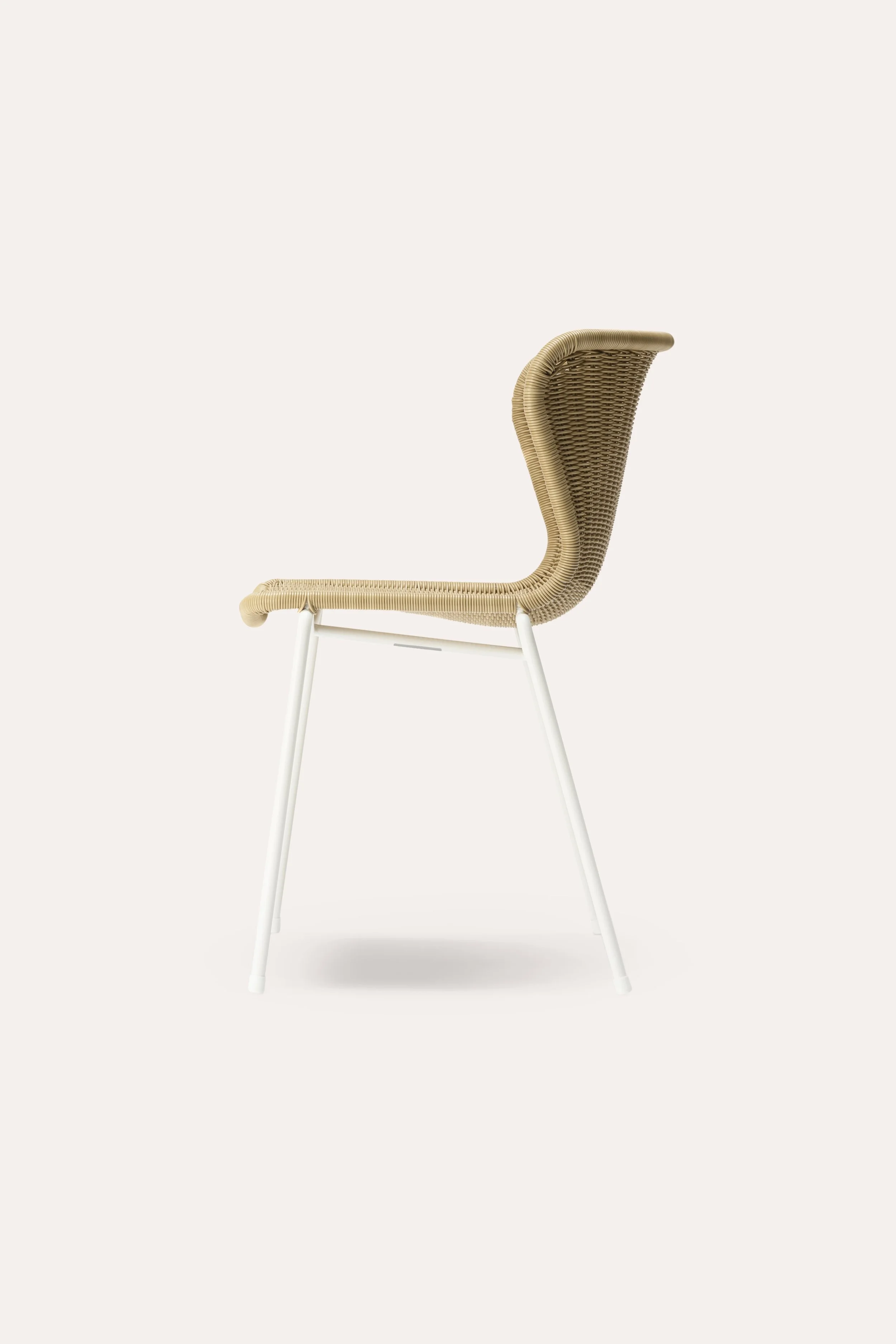 C603chair_white_wheat_polyethylene_03.jpg