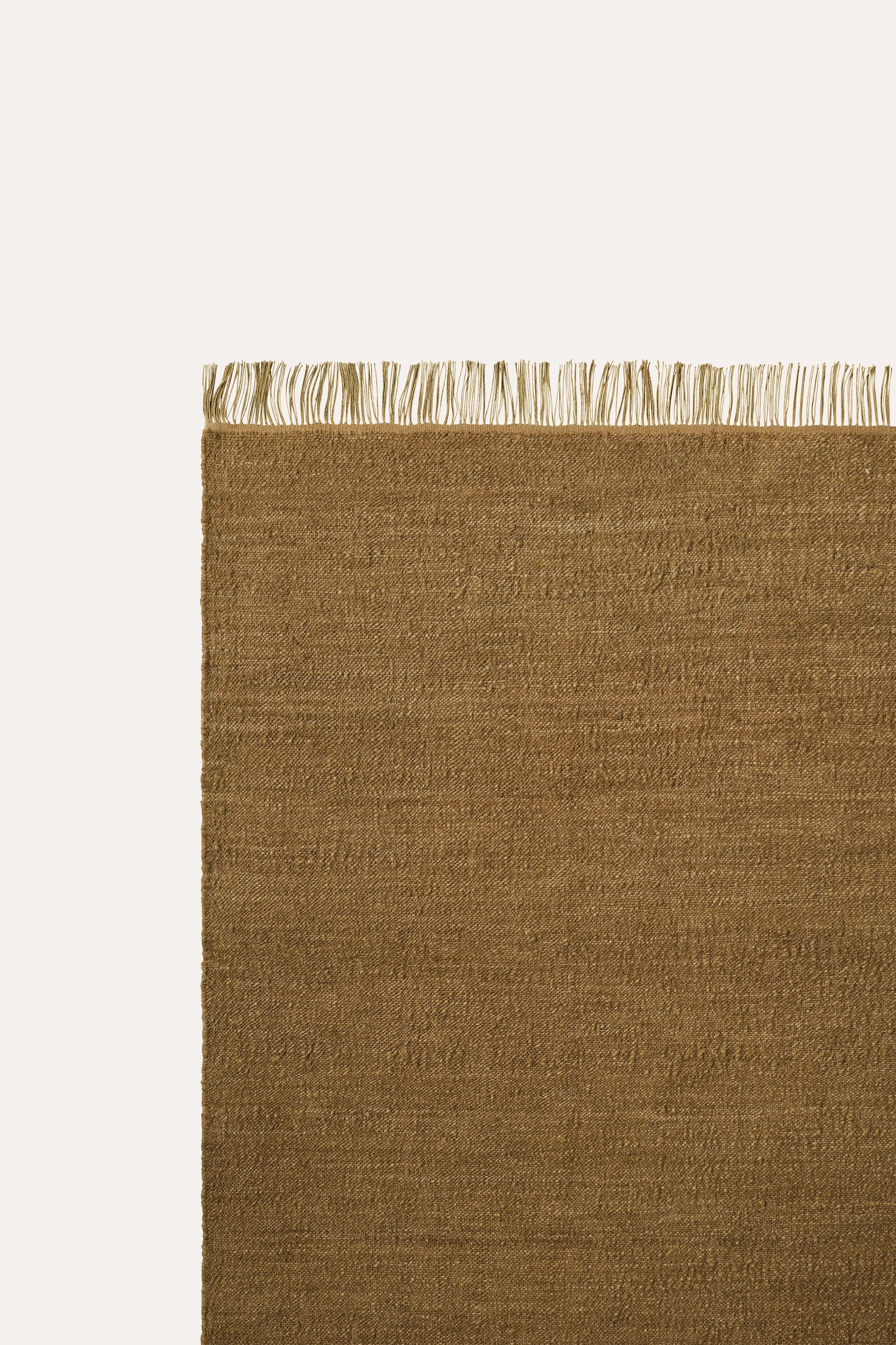 ARM_Willow_Mustard_Corner.jpg