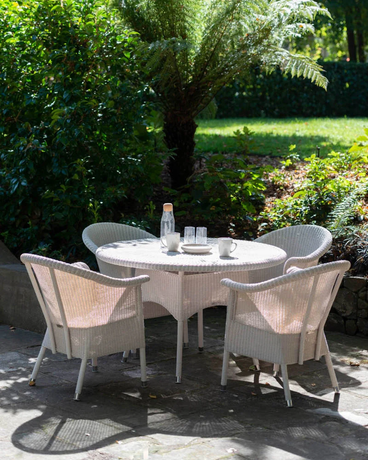 inline_large__Cotswold_SafiDiningTable_extras2_800x1000.webp