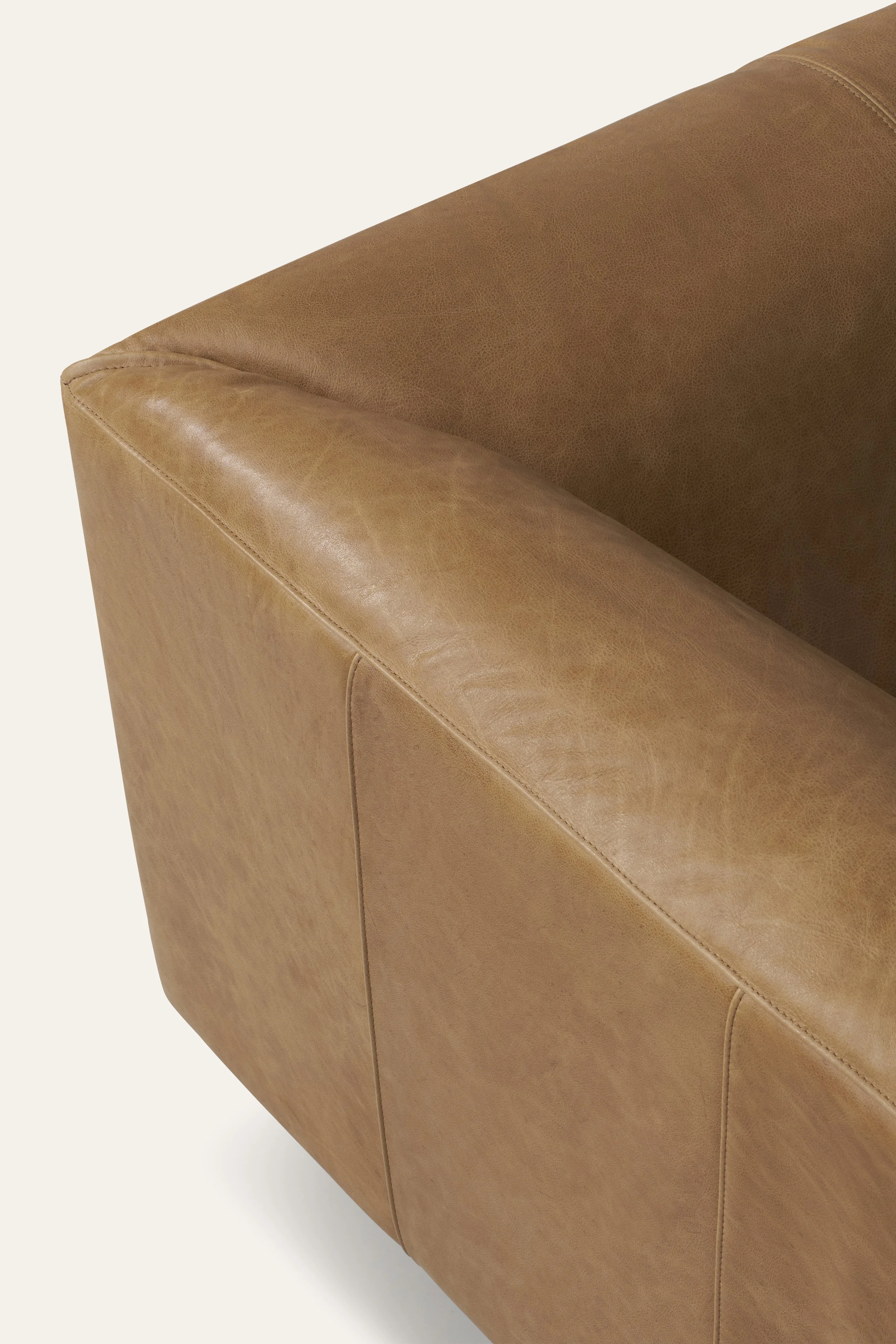 ARLIE210LEATHER_WEB_07.jpg (Copy)