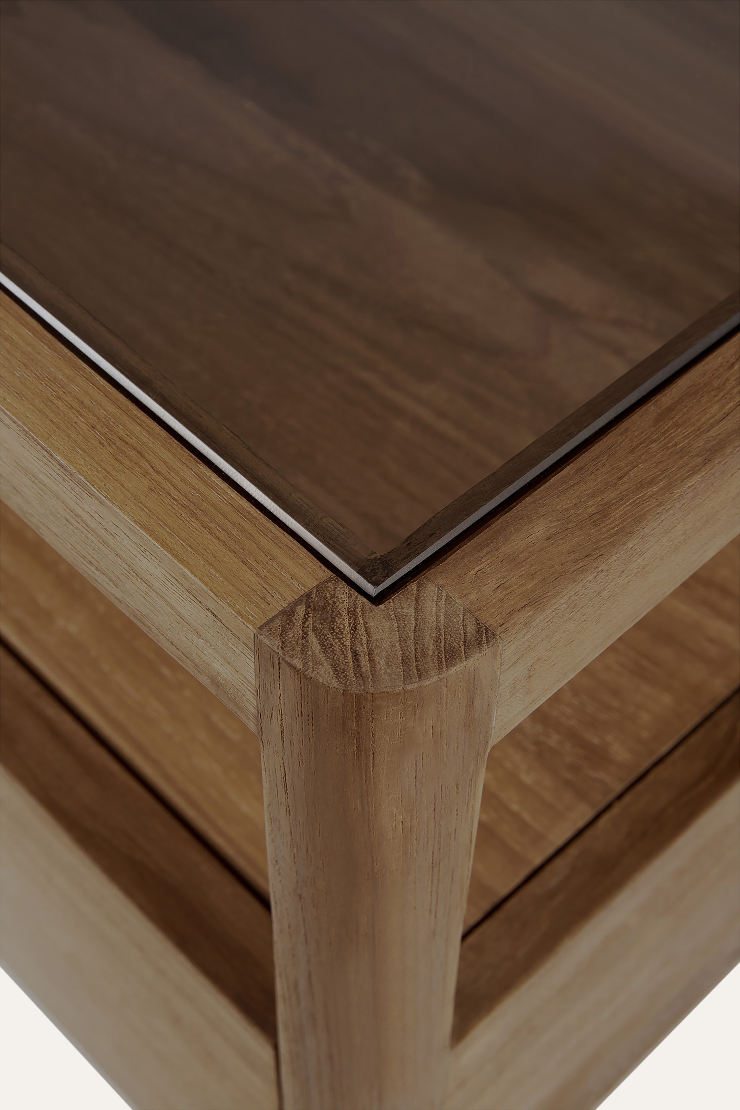 TEAK-SPIN-BS_WEB_05.jpg