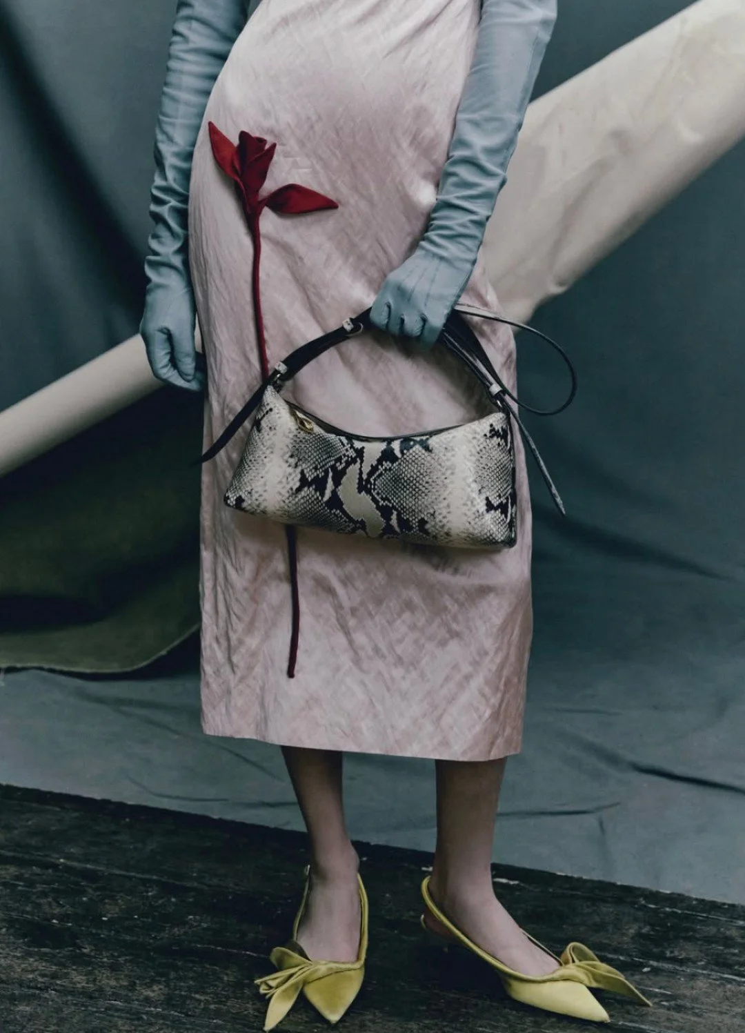 Petal sleeves, textured satin and tulip appliques.

Have yourself a very ERDEM Christmas &mdash; erdem.com 🌹

#DigitalMarketing #MarketingAgency #ChristmasGiftGuide