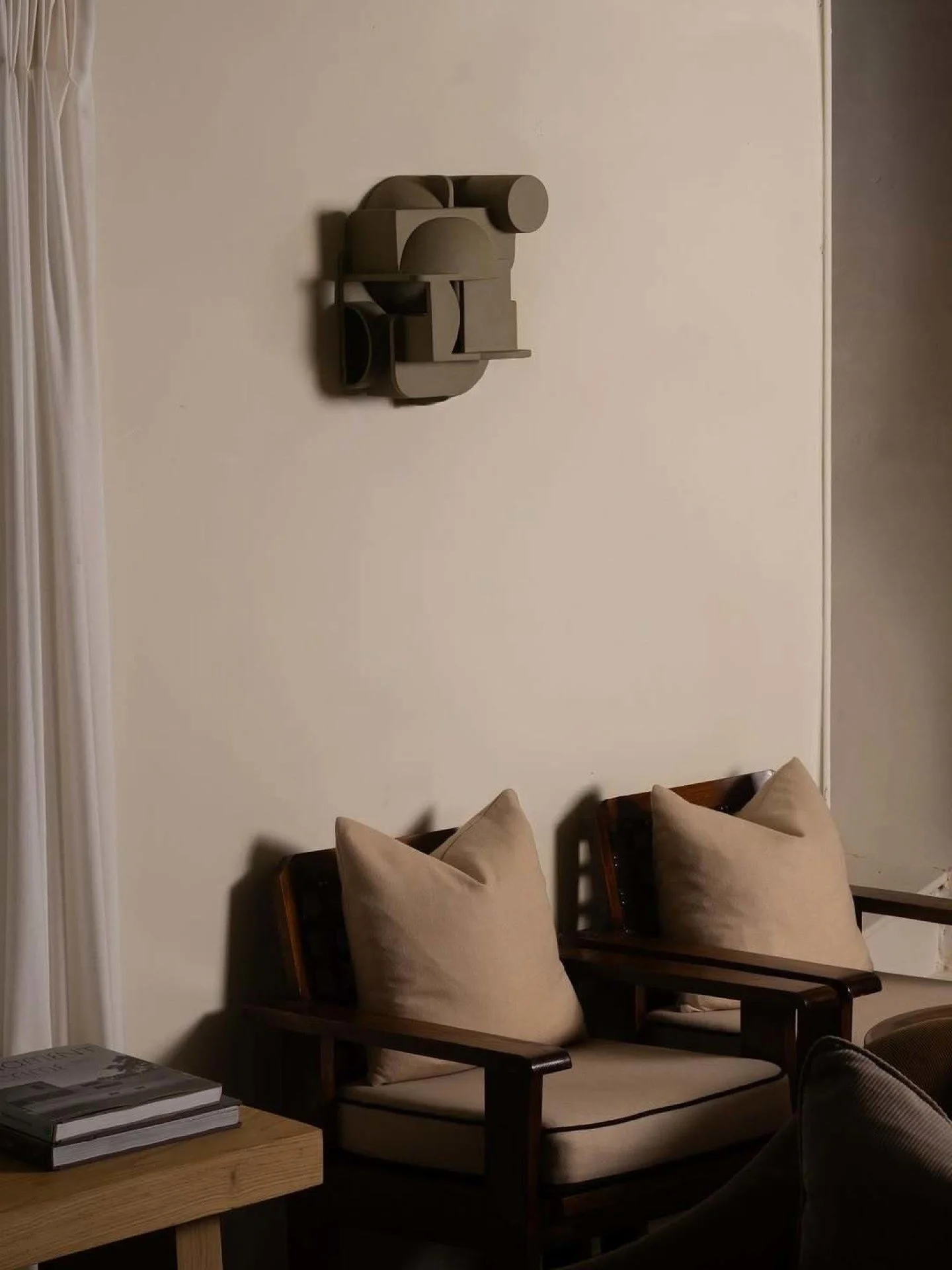 According to @voguebusiness, we value 'disconnecting' more than ever. Their Future of Wellness report crowned &lsquo;analogue wellness&rsquo; as the industry&rsquo;s top trend, positioning &lsquo;unplugging&rsquo; as luxury&rsquo;s most valuable curr