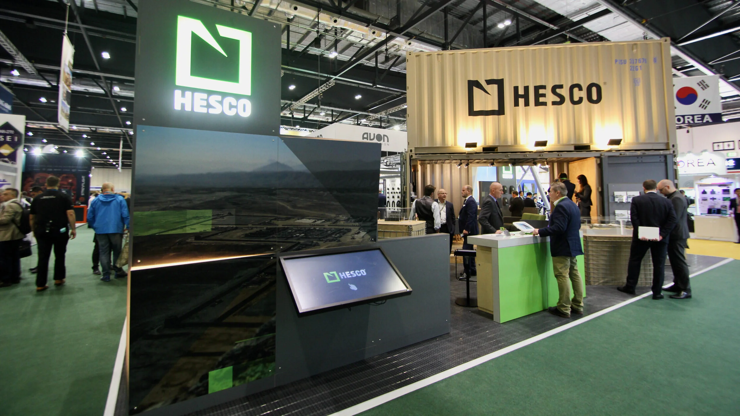 shipping_container_exhibition_stand_10.jpeg