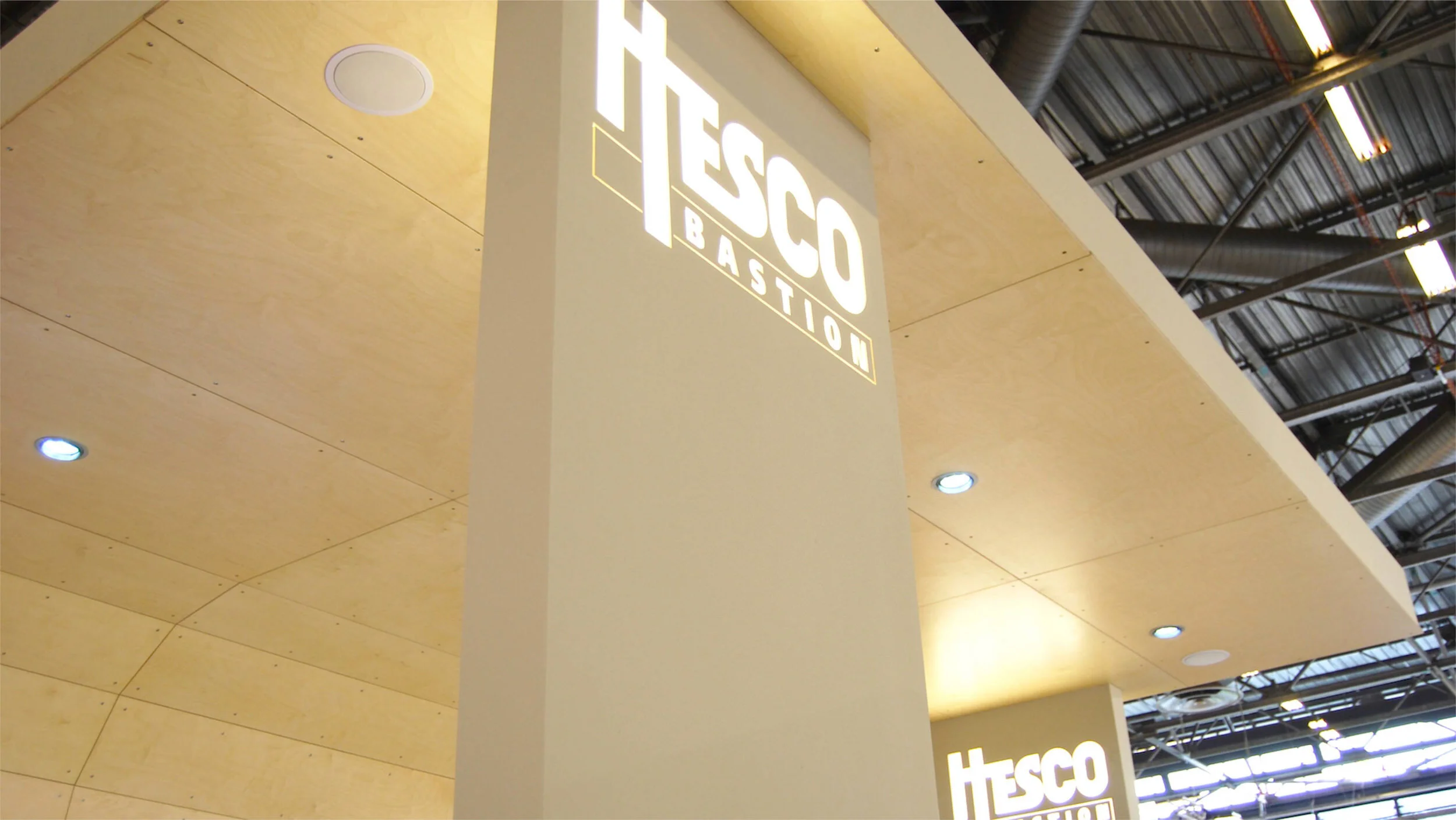 Hesco Sustainable Semi-modular Exhibition Stand Display