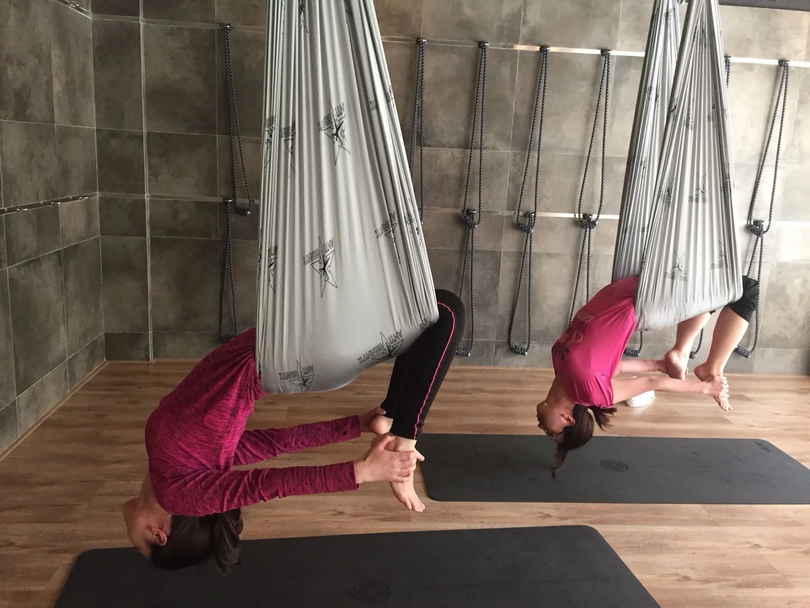 AntiGravity® Stretch &amp; Strength 反重力——伸展與力量