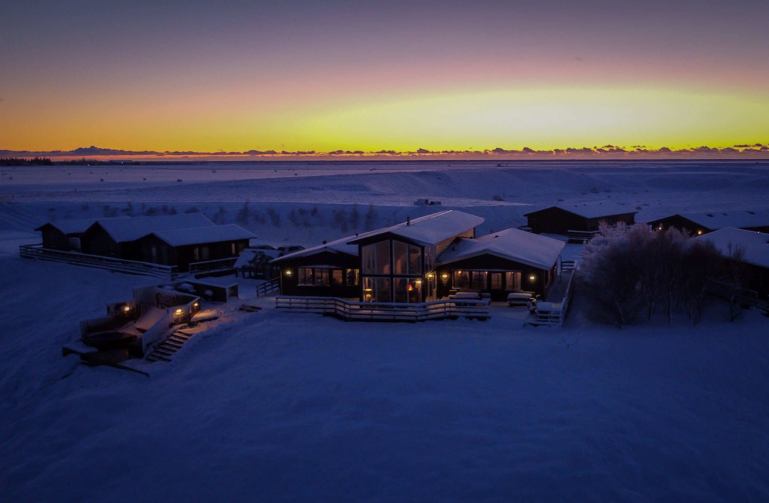 Lodge Snow-1.jpg
