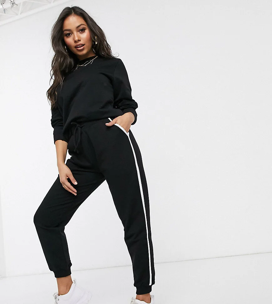 ASOS Design Petite Basic Jogger £32 