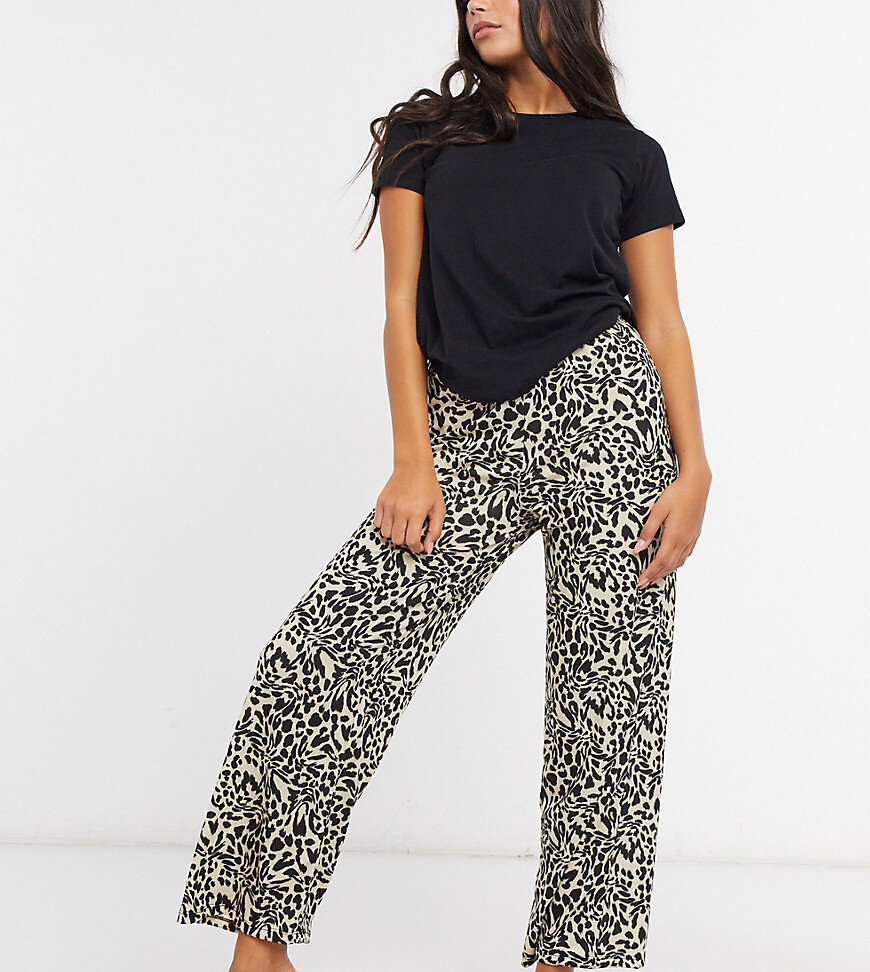 ASOS Design Petite Leopard Print Pyjama Trouser £18