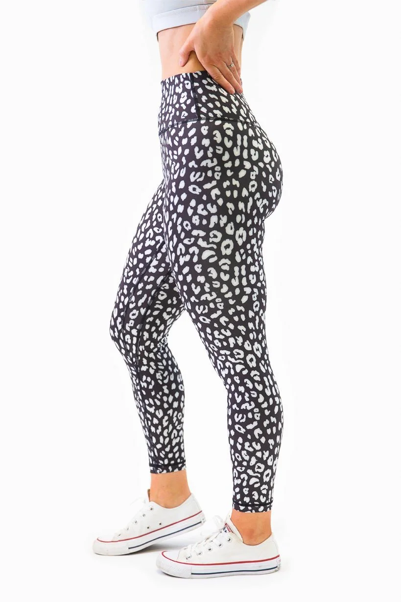 Avo Activewear Gemini Leggings Leopard Print £40