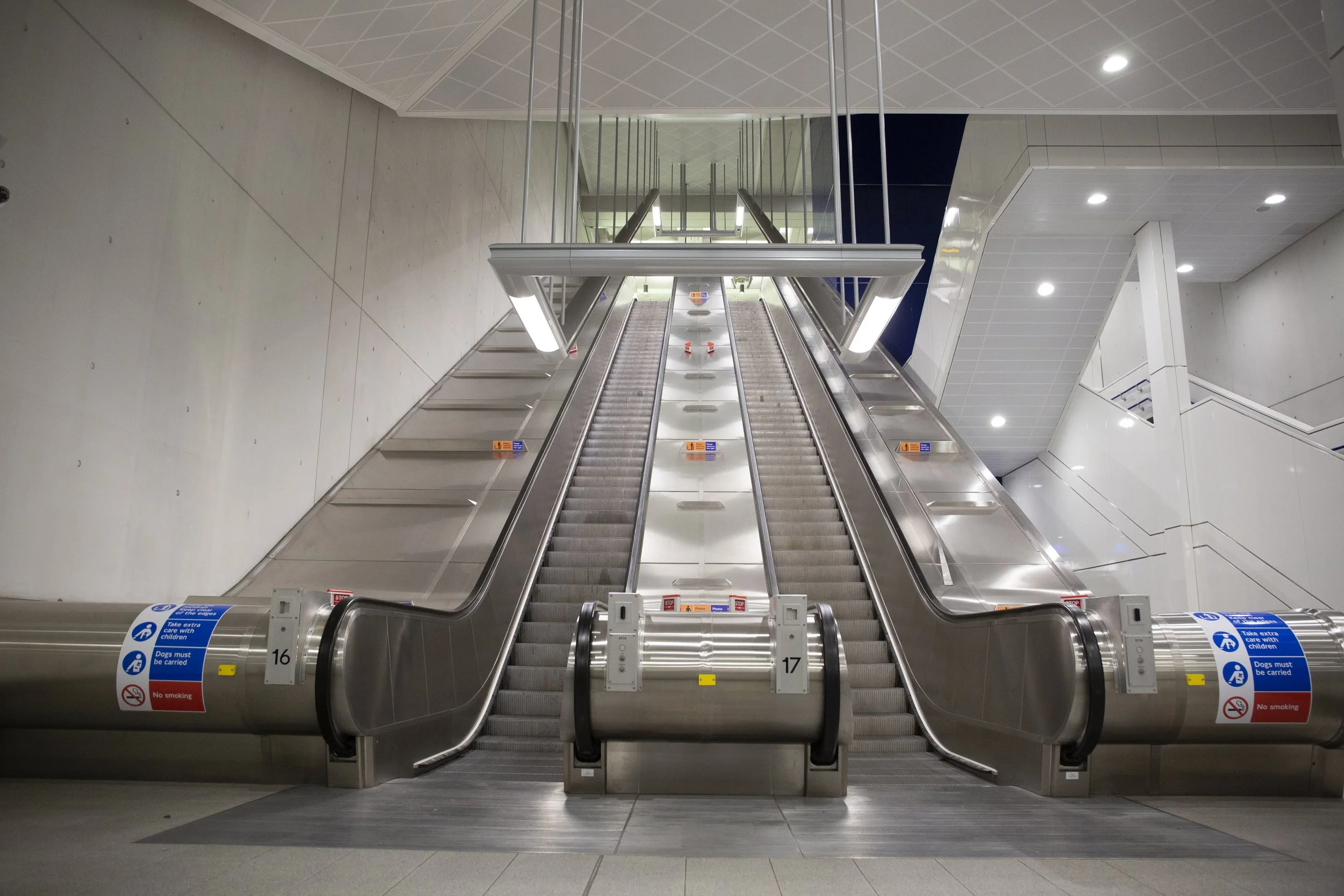 Bank Bloomberg Station