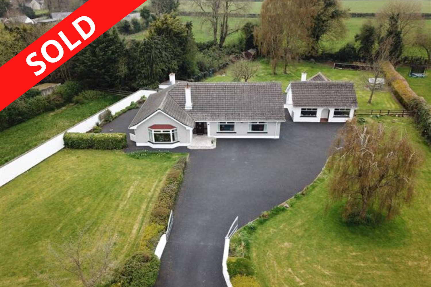 Dun Failte, Cutbush, Curragh, Co. Kildare