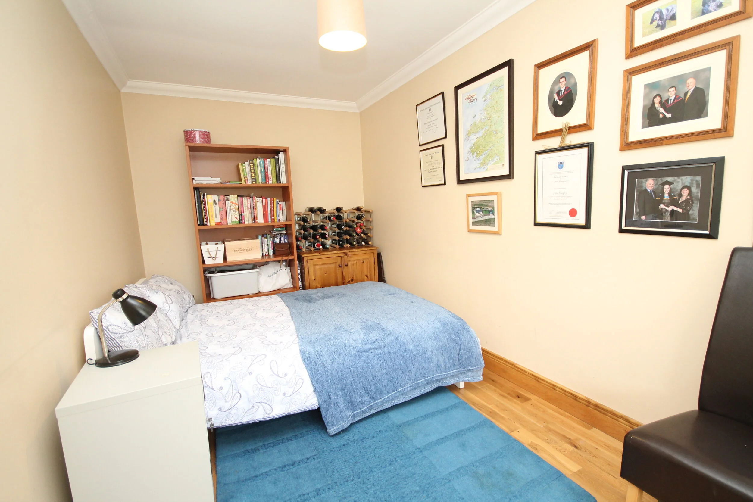 Living Room.JPG