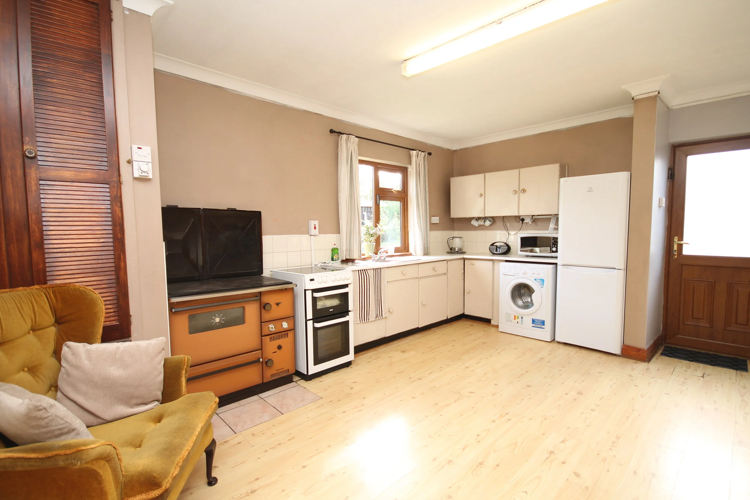 Kitchen.JPG