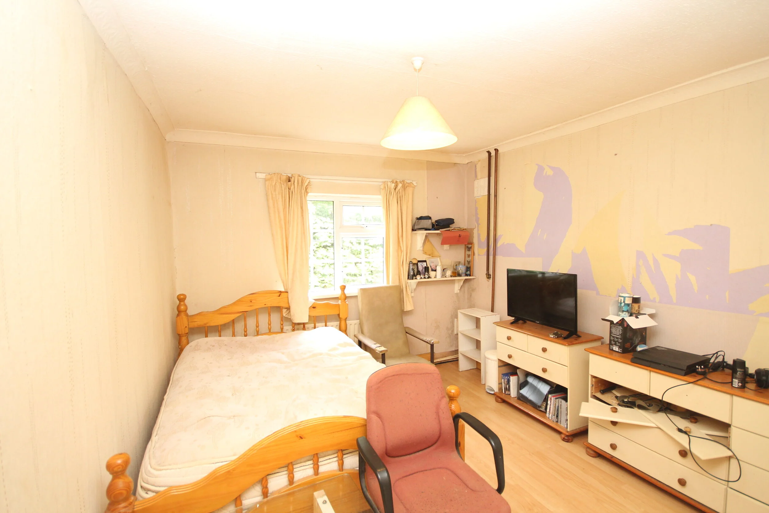 Bed 3.JPG