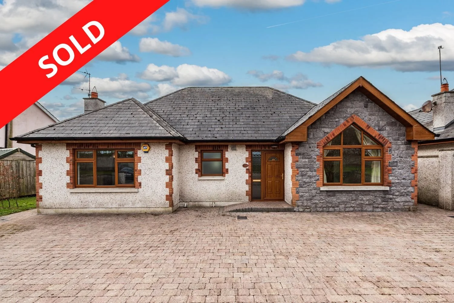Sale Agreed, Sold, Let Agreed, Let (16).jpg