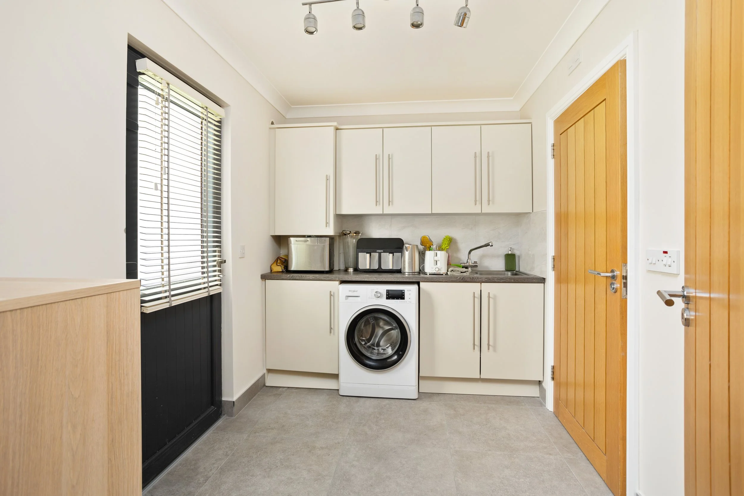 JO - 14 Bridgeview Gardens Dún Brinn Athy-8.JPG