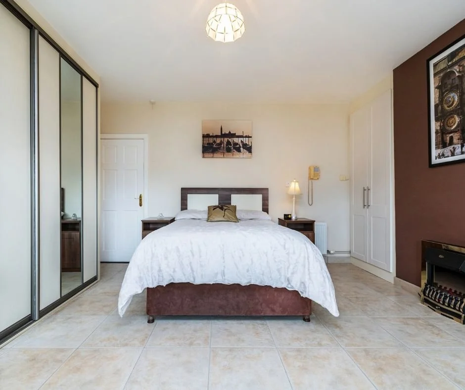 House For Sale - Hillview.jpg