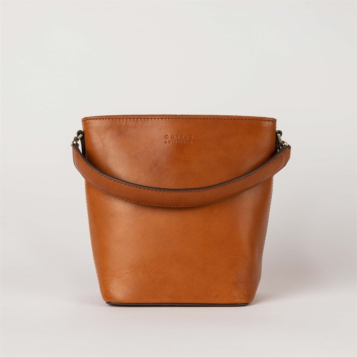 bobbi bucket midi cognac.jpeg