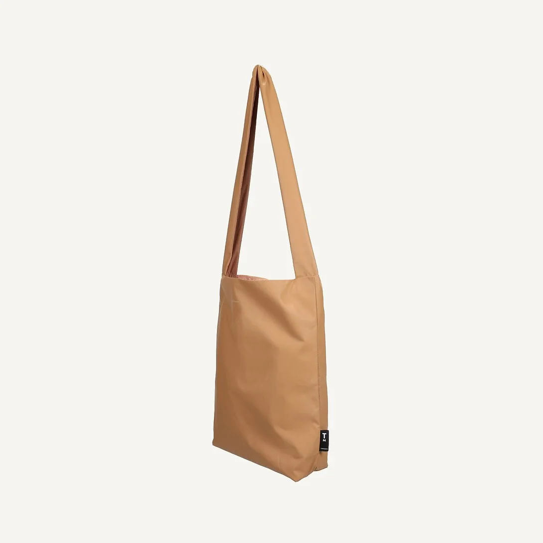 feel good bag clay schuin.jpeg