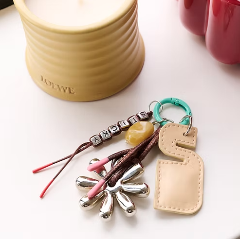 sleutelhanger, bagcharm - marzipan