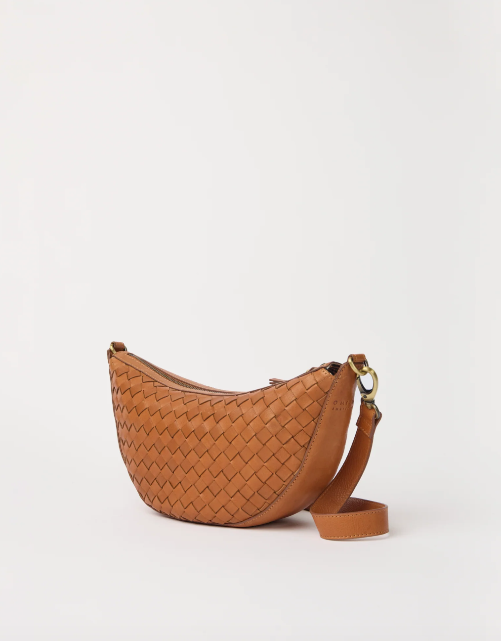 leo midi woven schuin.png