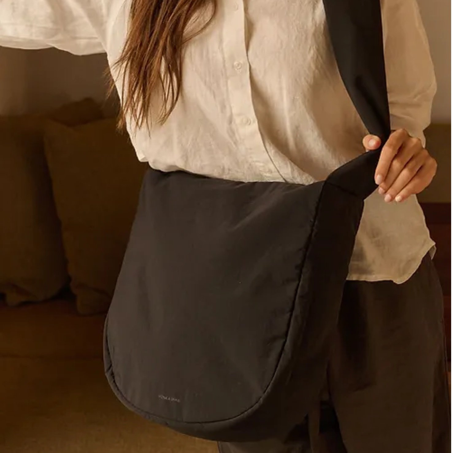 yuka black model 2 vierk.jpg