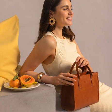 jacky+midi+cognac+sfeer.jpg