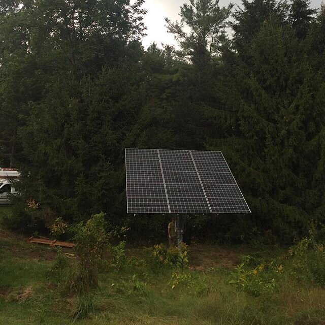 Riding out the rain shower under the #solar array! #LGsolar #solaredge #mtsolar #torricoelectric #grenergysolarstore #grenergysolar #sunriseseveryday