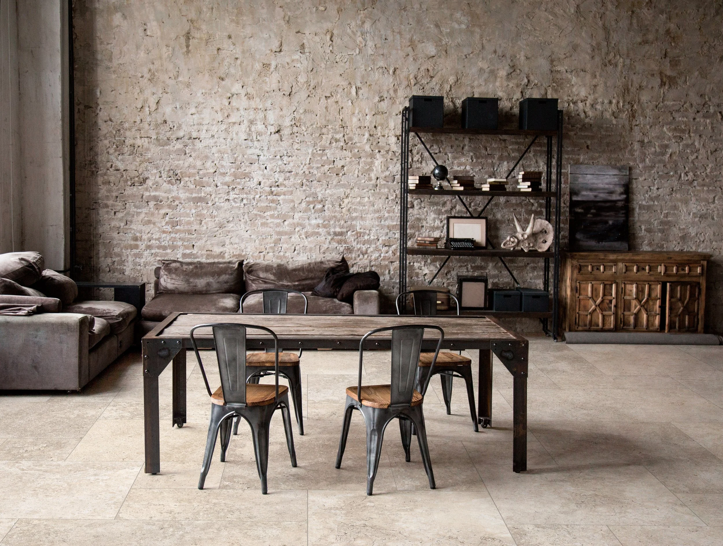  Chateaux  Introducing our first-ever large format tile collection. This stunning series showcases the elegance of porcelain in an impressive array of oversized dimensions, featuring a versatile 4-piece pattern set.