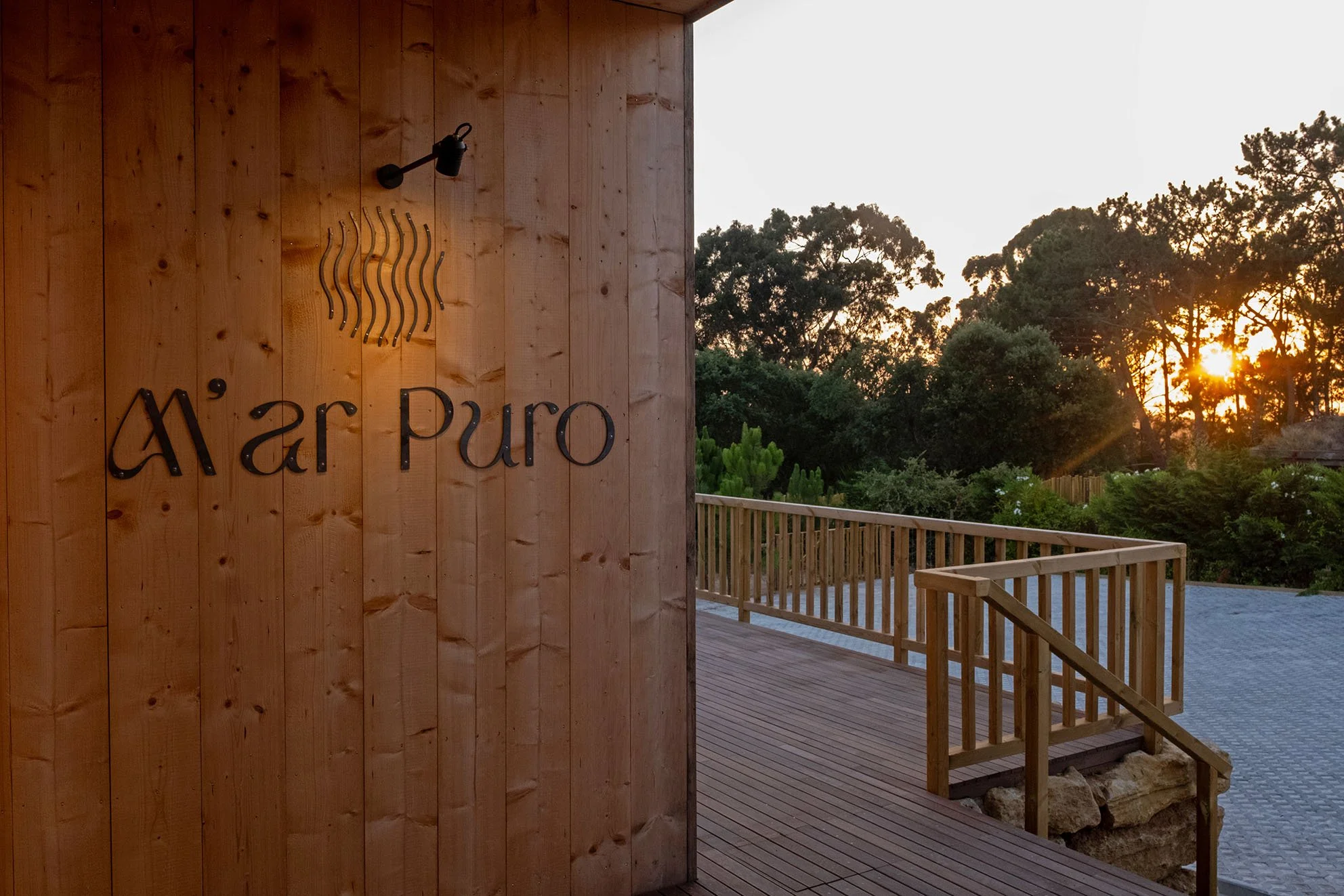Outdoor30a.jpg