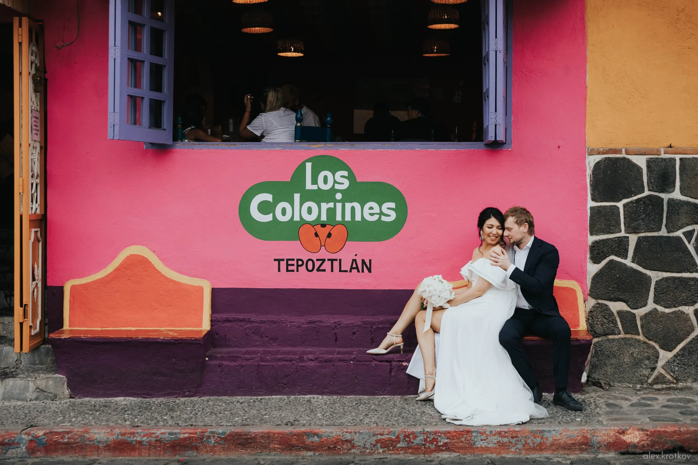 best-elopement-microwedding-destinations-tepoztlan-mexico-alex-krotkov-0005-IB3A0707.jpg