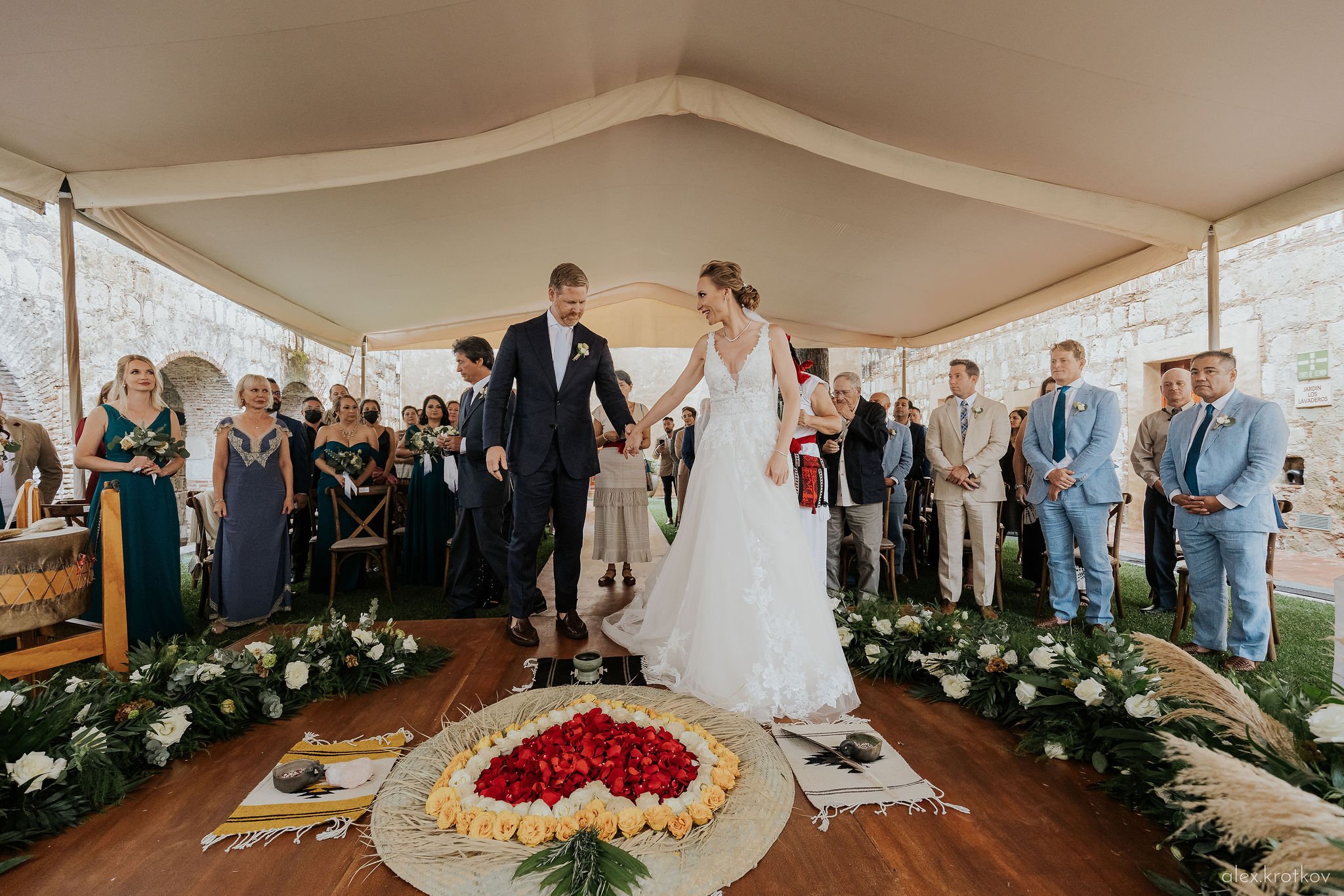wedding-oaxaca-quinta-real-alex-krotkov (36).jpg