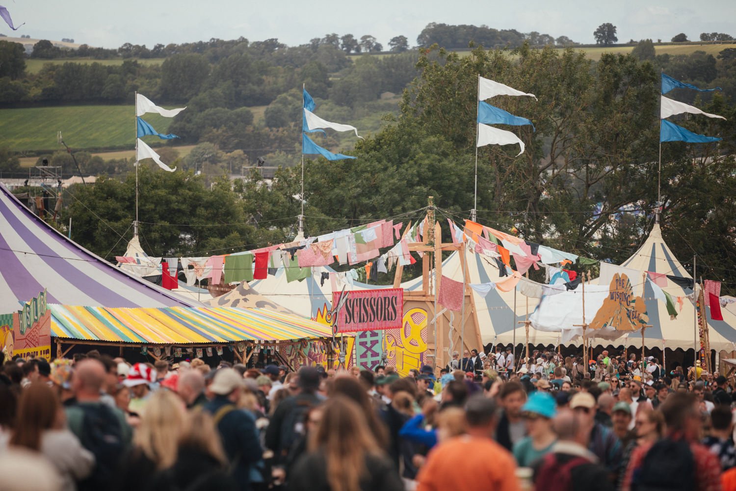 Scissors Glastonbury 24-148.jpg
