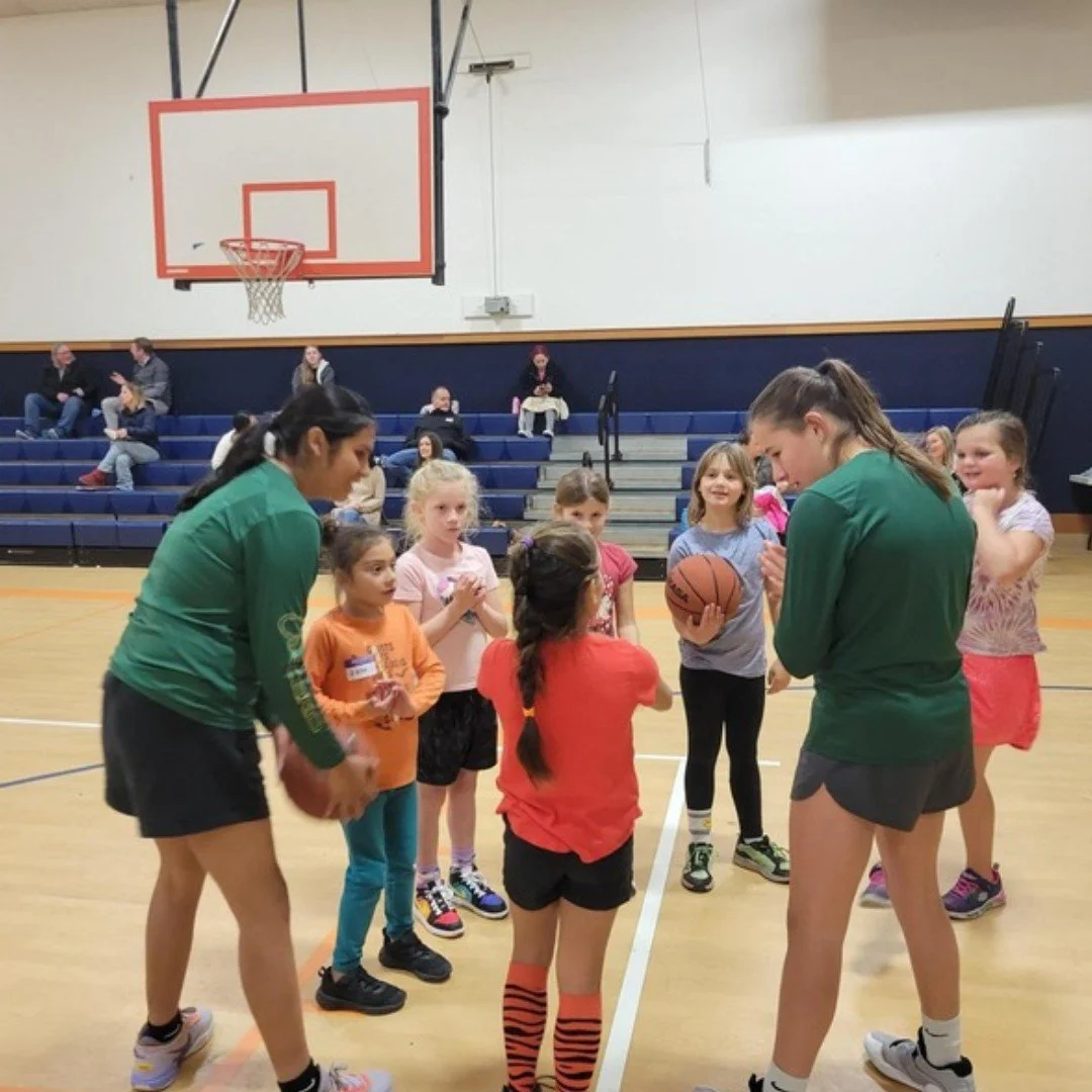 Our basketball league at Lucchesi Park Clubhouse in Petaluma is growing stronger than ever 🏀 More than 340 players, from kindergarten through 3rd grade, hit the courts once a week across 34 co-ed teams! 

Learn how you can support our teams by click
