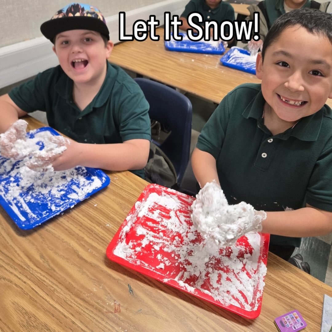 It&rsquo;s snowing at the Clubs! Our Club members got to make fake snow with items you find at home and learn about sensory play. With this experiment, the mixture of the ingredients creates a unique texture and a cold sensation to the touch, absorbi